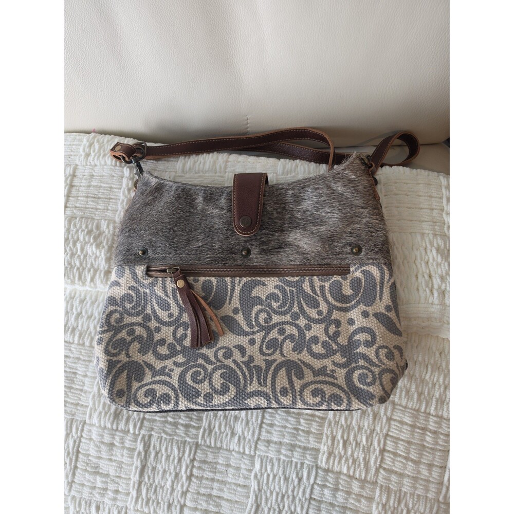 Myra Shoulder Bag